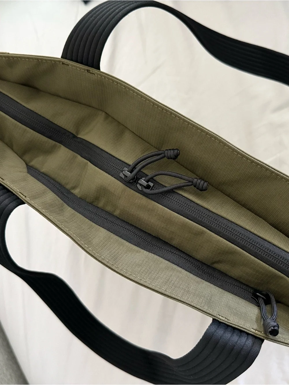 ALPAKA Flight Tote (L) in Green